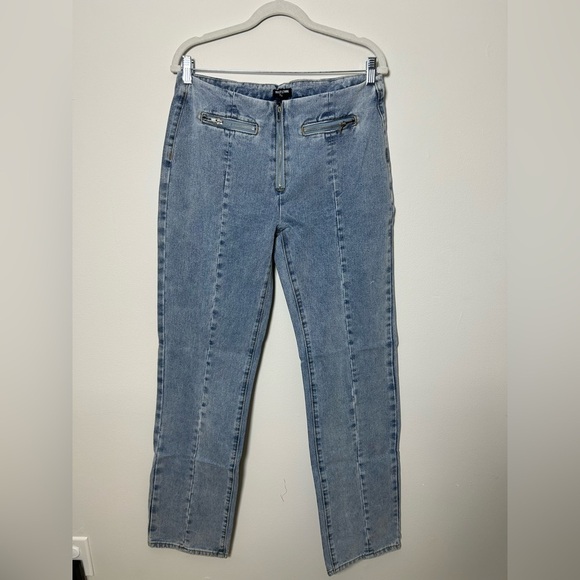PrettyLittleThing Denim - PLT tall light blue wash zip detail straight leg